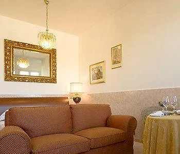 Terrazza San Pietro Διαμέρισμα *